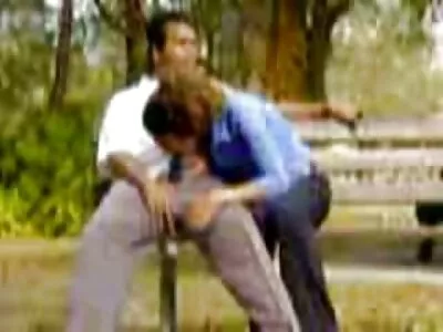 Lustful Girl suger en enorm svart bult