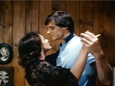 Det är ett sött liv som lärare, särskilt när du får elever lika heta och kåta som dessa två videor (Leyla)